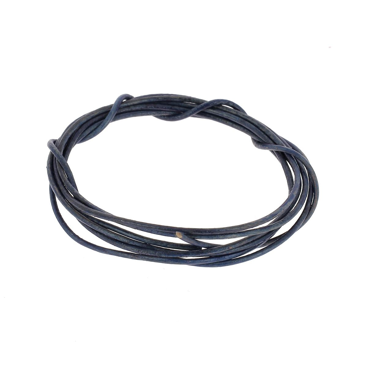 Lacet en cuir teinté rond de 1mm de couleur bleu denim, fabriqué par Deco Cuir, pour chaussures élégantes et durables.