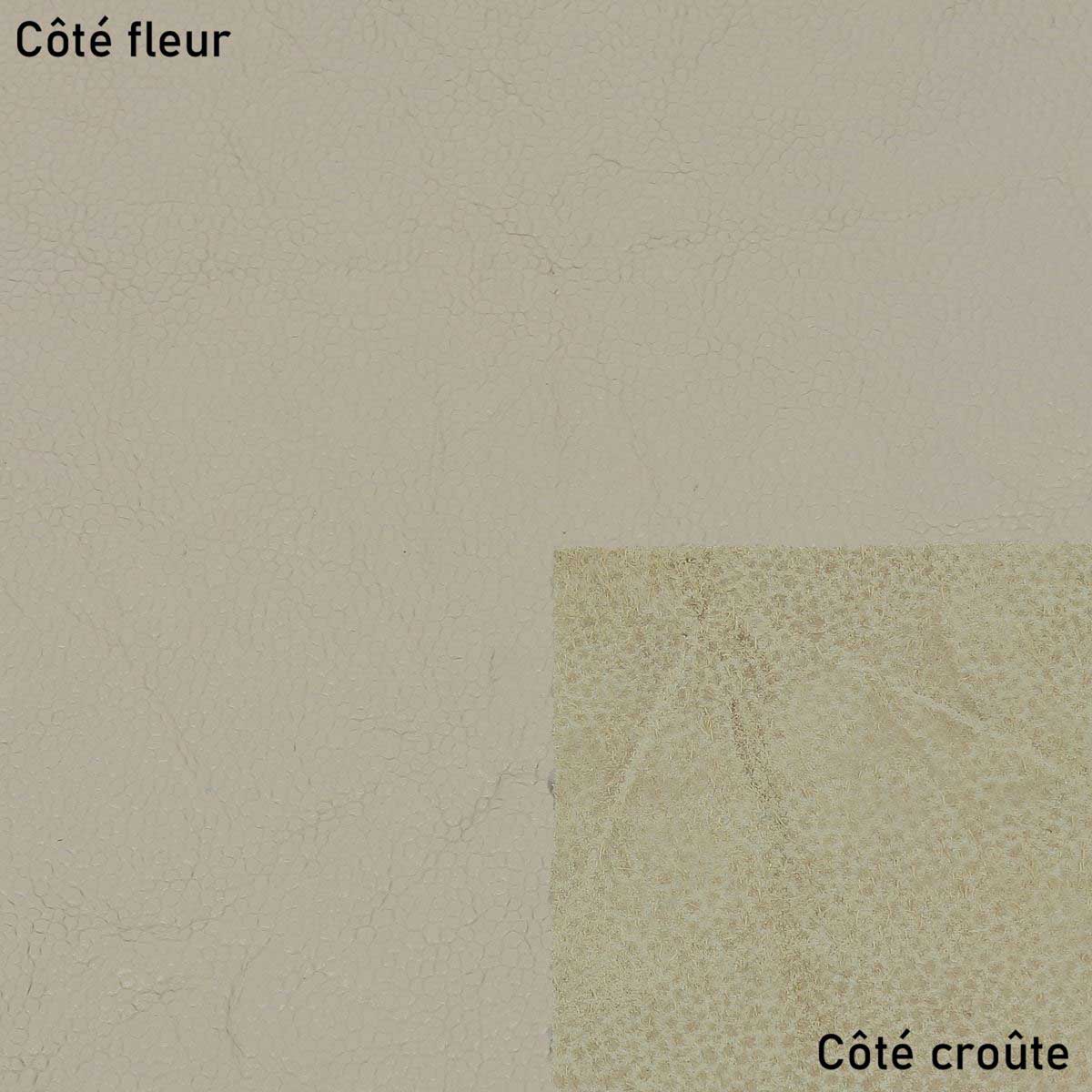 Morceau de cuir de veau froissé grain caviar beige, tissu de haute qualité pour accessoires ou maroquinerie.
