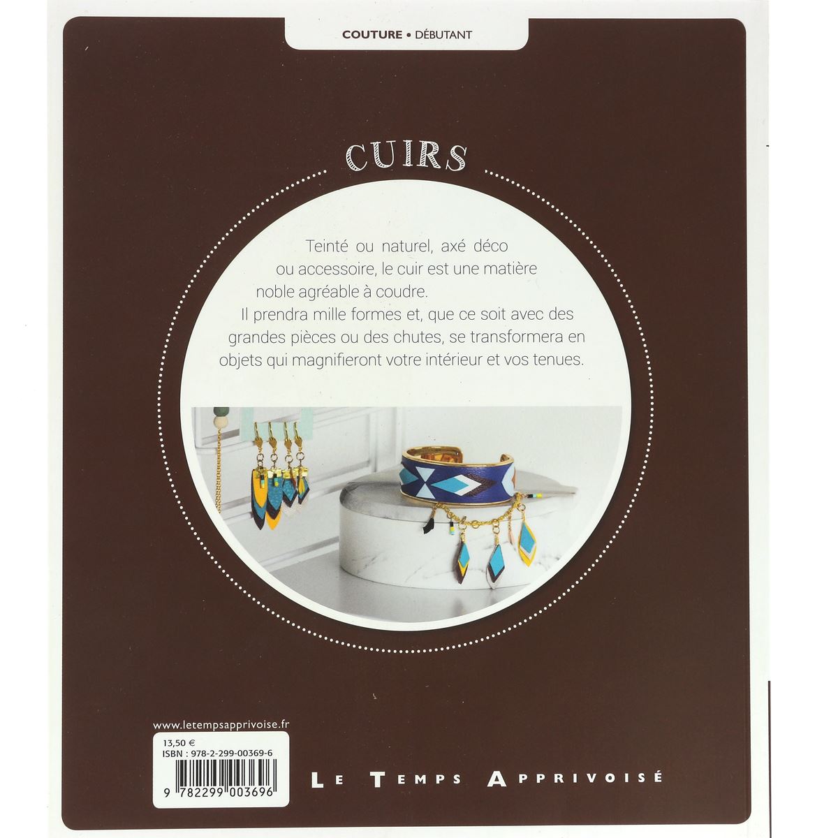 Livre "CUIRS - Accessoires et Objets Déco" d'Agathe de Frayssinet, publié par Les éditions de saxe, avec images d'accessoires en cuir