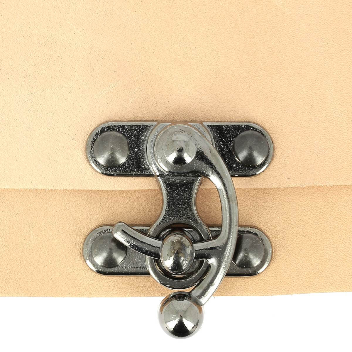 Fermoir pivotant pour sac Autres, 36x42mm, accessoire de fixation en métal avec mécanisme rotatif.