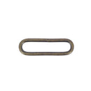 Passant ovale en laiton vieilli, 40x8 mm, pour bijoux ou maroquinerie, montré en gros plan.