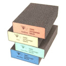 Lot de 4 éponges abrasives Deco Cuir, outils pour nettoyage et ponçage, visibles dans le pack.