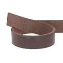 Passant de ceinture en cuir nourri lisse tannage végétal de 30cm, pour passer une ceinture, couleur chocolat.