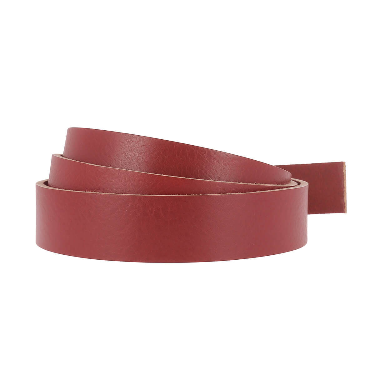 Lanière en cuir de collet rouge carmin, tannage végétal, 3,4 mm, de la marque Deco Cuir, finition nourrie et foulonnée.