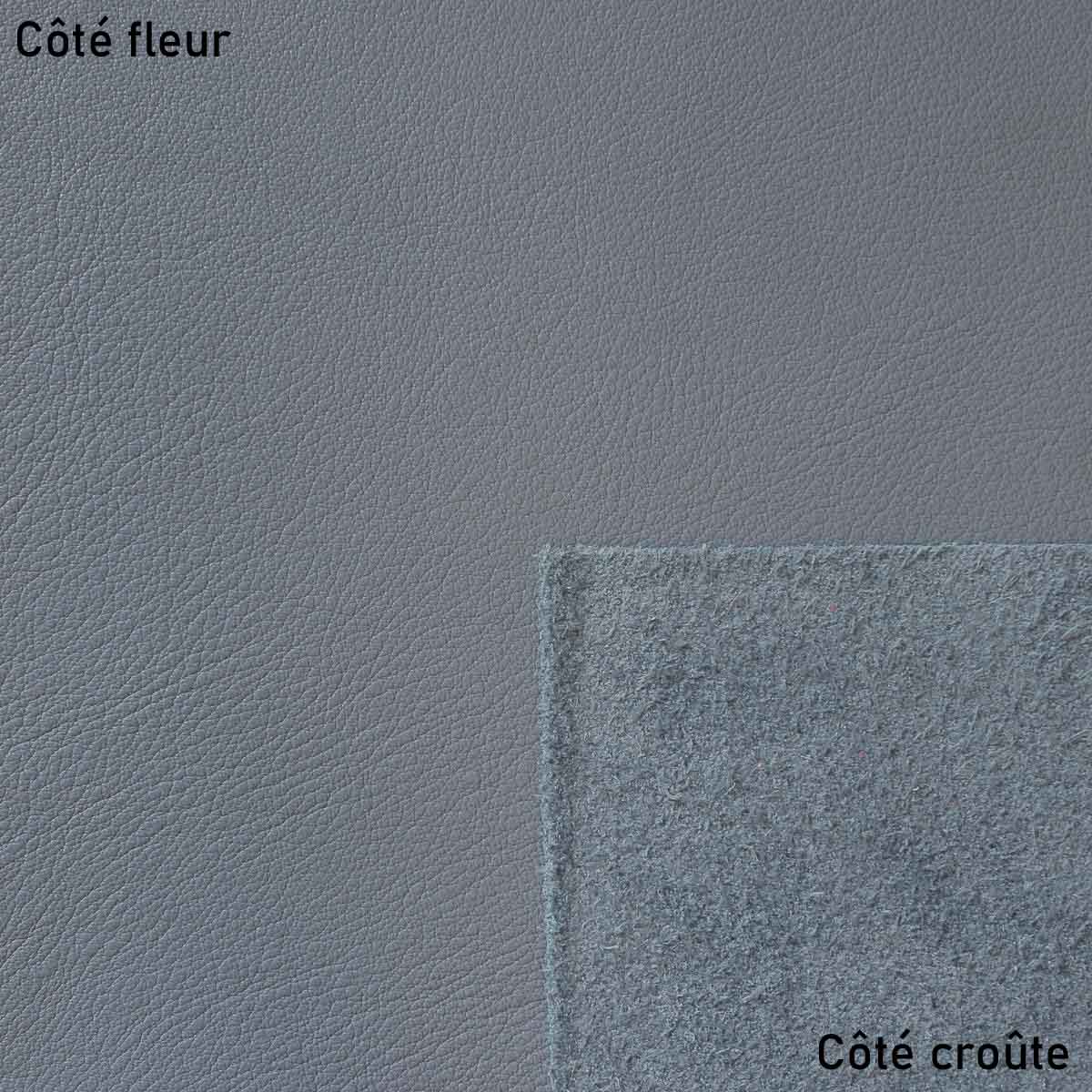 Peau de cuir de vachette SWEET 2 en gris bleu, matière authentique, texture lisse et naturelle, utilisée pour la maroquinerie ou la mode.