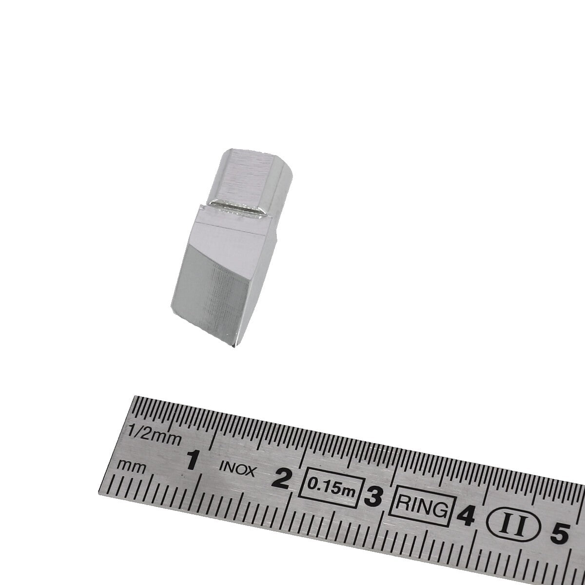 Outil de filetage Adece, filet simple réduit pour fer à fileter, avec filet de 1 mm, visible en gros plan.