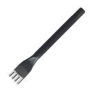 Outil Oka griffes à frapper avec pointe diamant, entraxe 4 mm, pour travaux précis, visible en image.