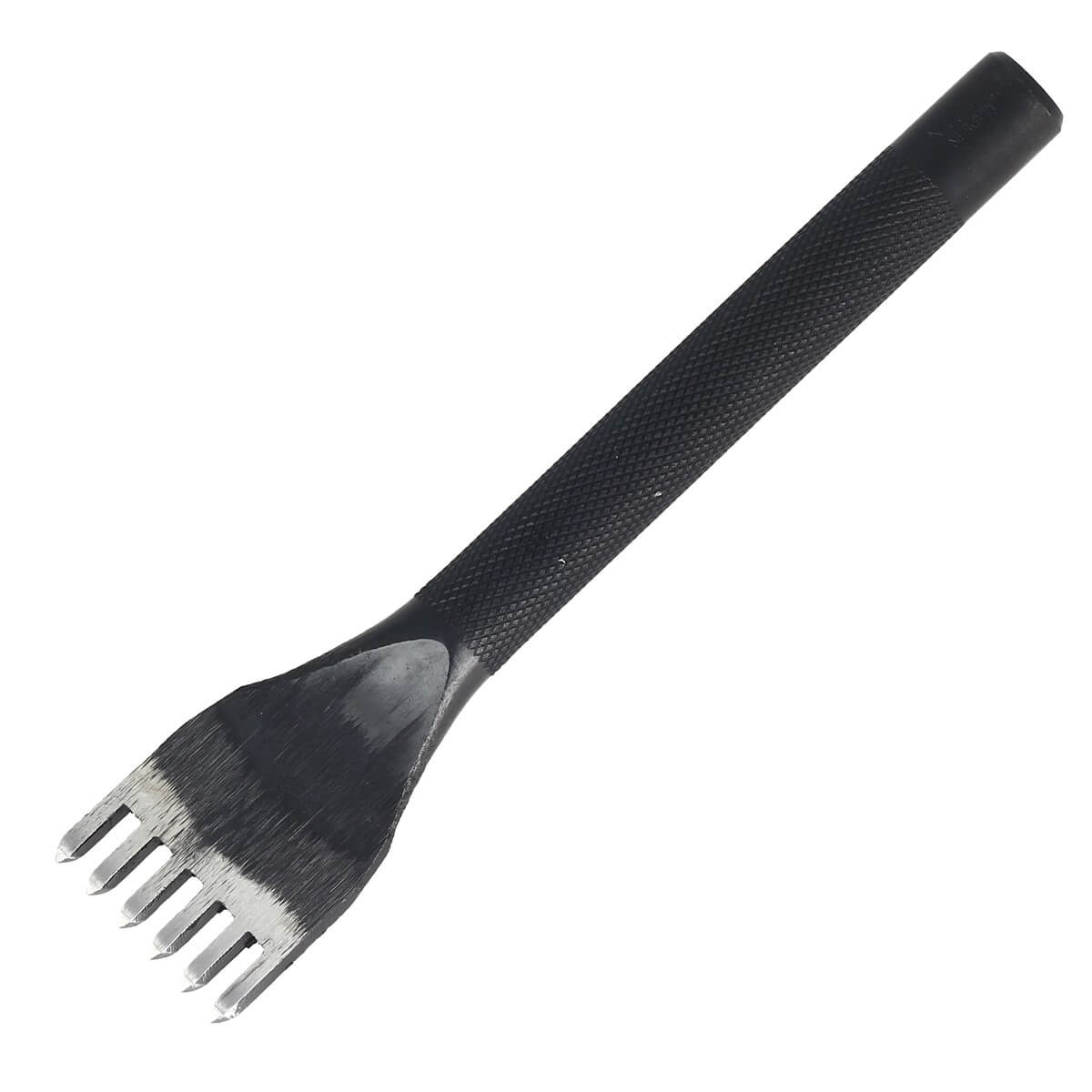 Griffe à frapper Oka avec pointe diamant, entraxe 4 mm, outil en métal pour travail précis, image montrant la tête de la griffes.
