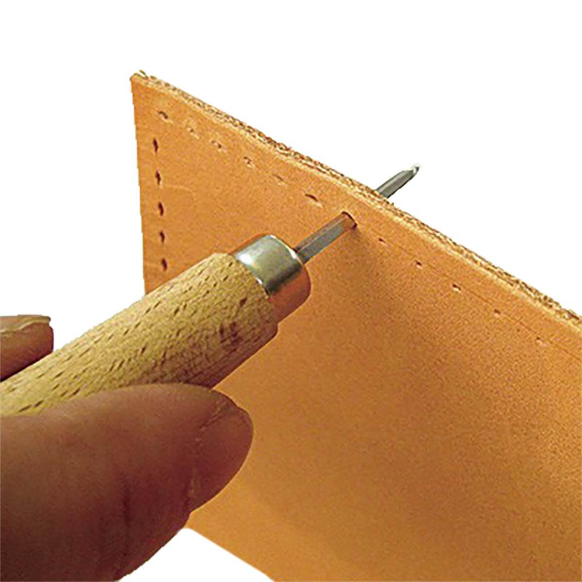 Alêne aux pinces pour cuir Oka, outil de la gamme standard, avec manche en acier pour travailler le cuir avec précision.