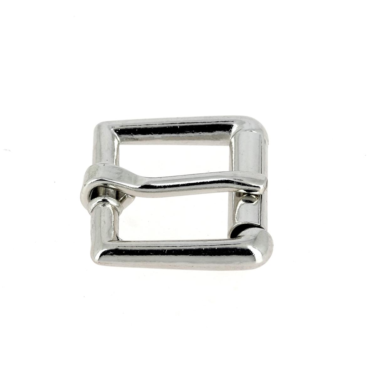 Boucle de ceinture à rouleau YOU en bouclerie, finition métallique, vue rapprochée sur la boucle en gros plan