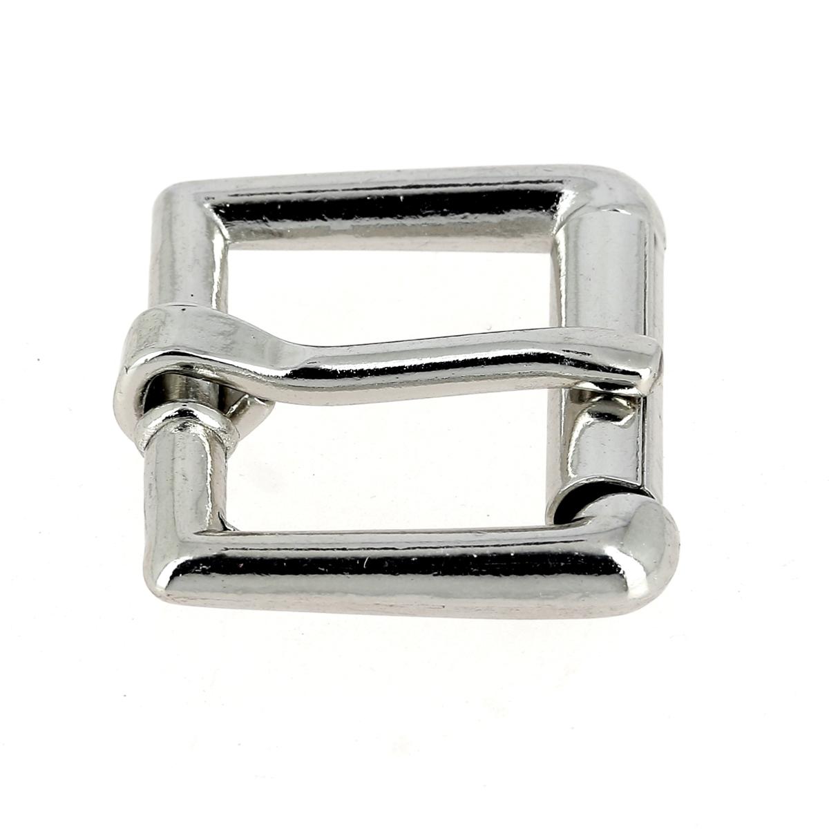 Boucle de ceinture à rouleau YOU en bouclerie, finition métallique, vue rapprochée montrant le mécanisme et la texture.
