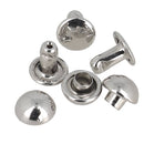 Lot de 100 rivets double calotte bombés, accessoires en métal, visibles dans une image claire et détaillée.