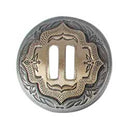 Concho à lacer western en argent vieilli et doré, accessoire authentique pour ceinture ou décoration western.