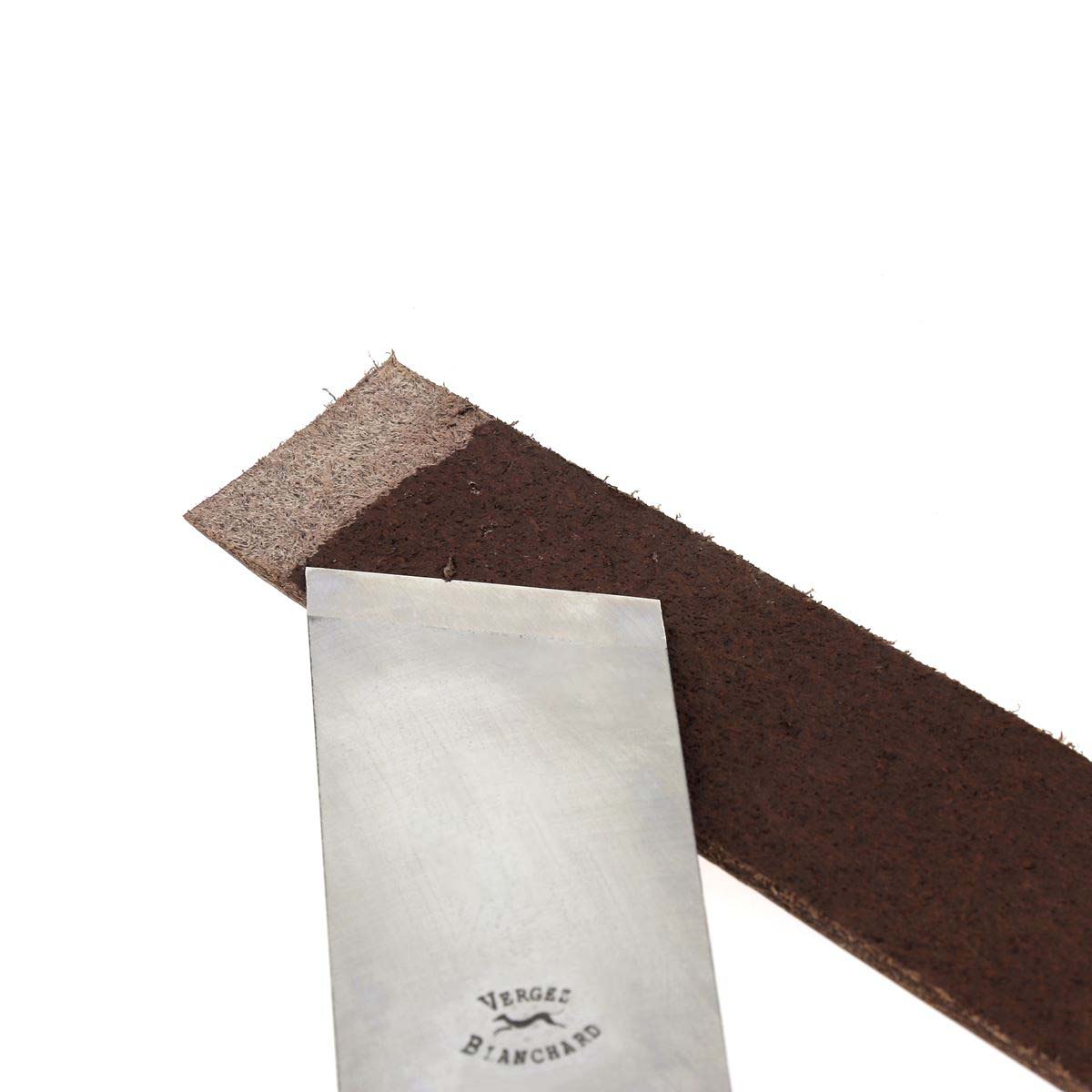 Couteau à parer oblique pour droitier de la marque Vergez Blanchard, outil de cuisine professionnel, lame précise et tranchante.