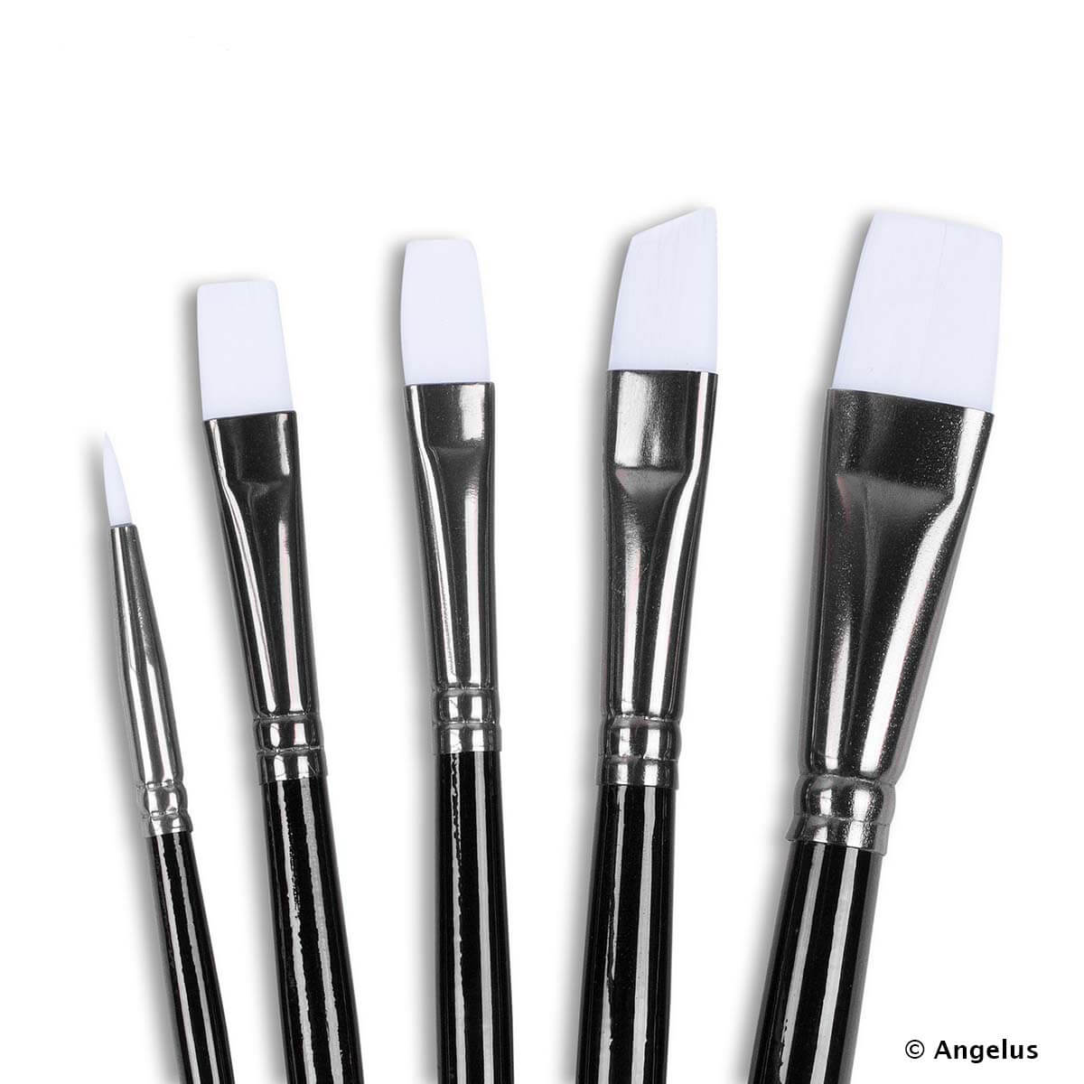 Set de 5 pinceaux Angelus pour peintures et teintures, avec manches en bois et poils fins pour précision et finition fine.