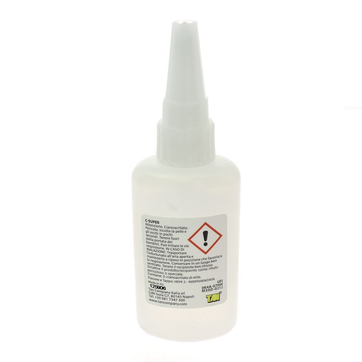 Colle extra forte cyanoacrylate liquide pour cuir de la marque Tan Company, application visible sur le cuir.