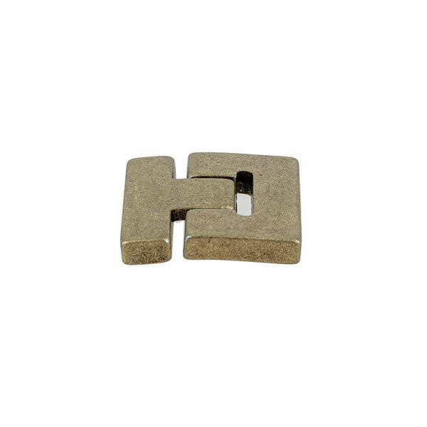 Fermoir bijou ISA aimanté en laçet plat pour créations de bijoux, visible en image.
