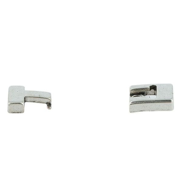 Fermoir bijou ISA aimanté en métal avec lacet plat, création de bijoux élégante et pratique pour accessoires.