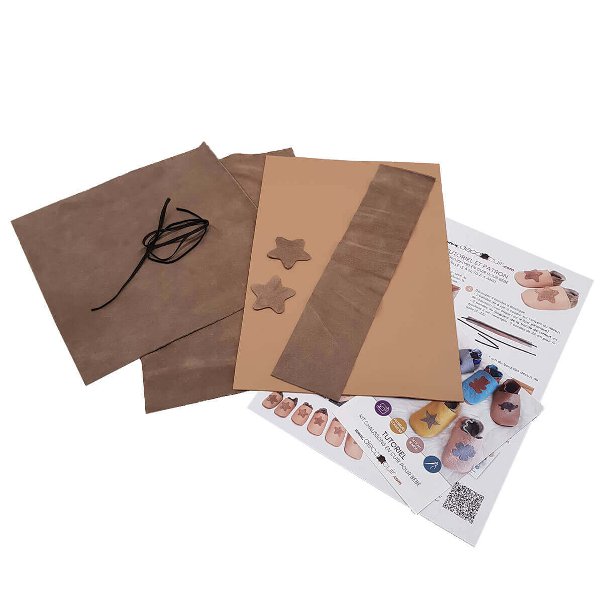Chaussons en cuir pour bébé avec étoile, kit DIY Deco Cuir, création de chaussons confortables en cuir couleur nougat.