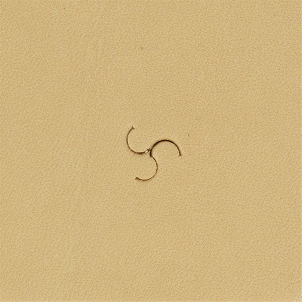 Outil emporte-pièce de précision Demi Cercle de 5 mm de la marque Deco Cuir, utilisé pour la couture et la création.