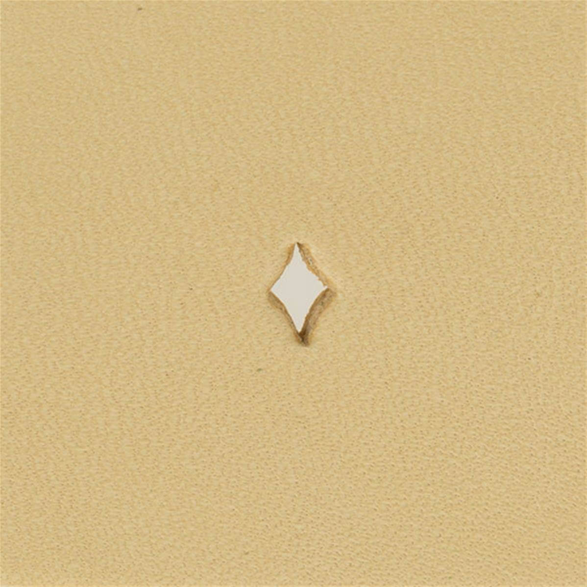Emporte-pièce de précision en forme de losange, outil pour découpe fine, diamètre 7 mm, utilisé en artisanat et bricolage.