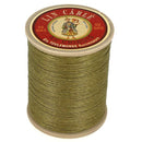 Bobine de 375m de fil de lin câblé glacé de la marque Fil au Chinois, couleur Mousse 643, dans une mercerie.