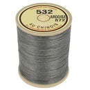 Bobine de 250m de fil de lin câblé glacé AU CHINOIS couleur Ardoise 532 pour mercerie, vue en gros plan.