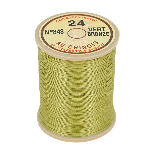 Bobine de 266m de fil de lin AU CHINOIS retors extra glacé n°24, mercerie, couleur vert bronze, vue détaillée.