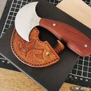 Étui en cuir pour couteau à pied demi-lune profilé 80mm, outil Deco Cuir, avec fermeture et finition élégante.