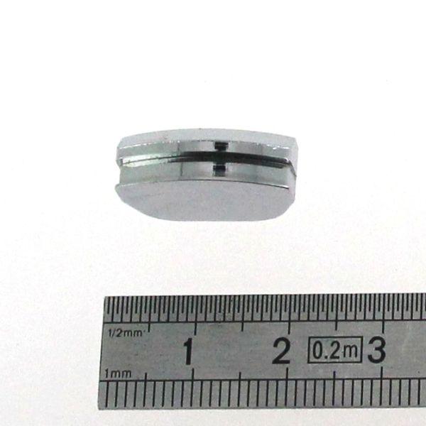 Outil de filetage double pour fer à fileter Adece, outil chauffant ambidextre avec filet de 2,5 mm, en action.