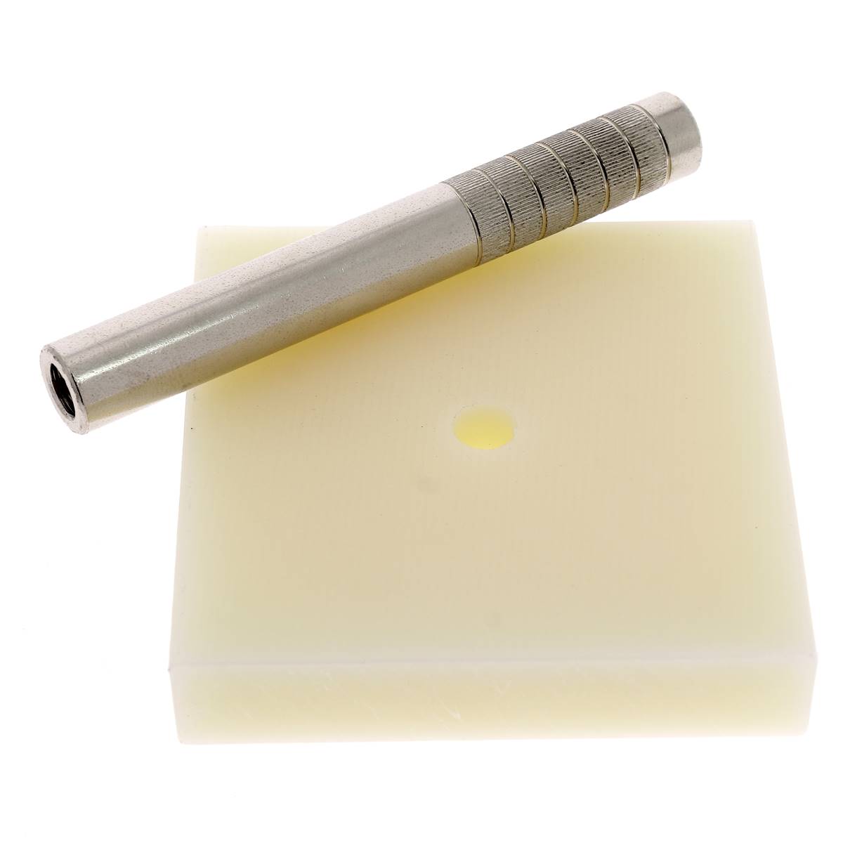 Kit de pose Deco Cuir avec plaque diam 12mm et manche à frapper pour outils de cuir, plaque en érbaltan 75x75mm.