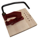 Presse d'établi Deco Cuir N4 avec socle en bois et 3 jeux de pose pour outils de couture ou bricolage.